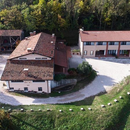 Agriturismo Da Celestina 阿尔齐尼亚诺 外观 照片